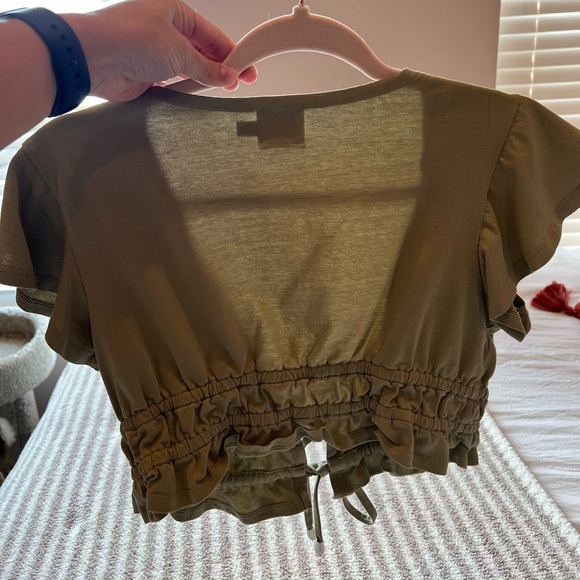 Princess Polly cropped tie top - Picture 2 of 3